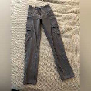 Lululemon khaki cargo leggings, zipper bottoms. Great condition. Women’s 2.